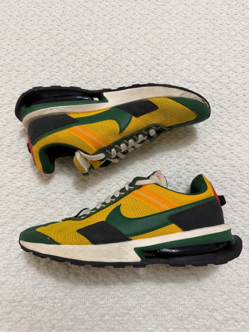Nike Air Max Pre-Day University Gold Gorge Green Men’s Size 8.5